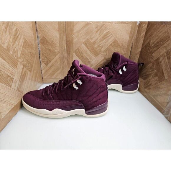 Jordan Men\'s 12 Retro Bordeaux Purple Basketball Shoes Size 9.  543 main image 5